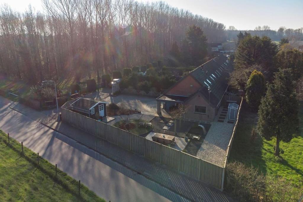 Family Wellness Lodge 4 Personen Zuid-Holland! Ooltgensplaat Extérieur photo