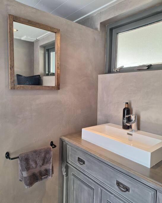 Family Wellness Lodge 4 Personen Zuid-Holland! Ooltgensplaat Extérieur photo